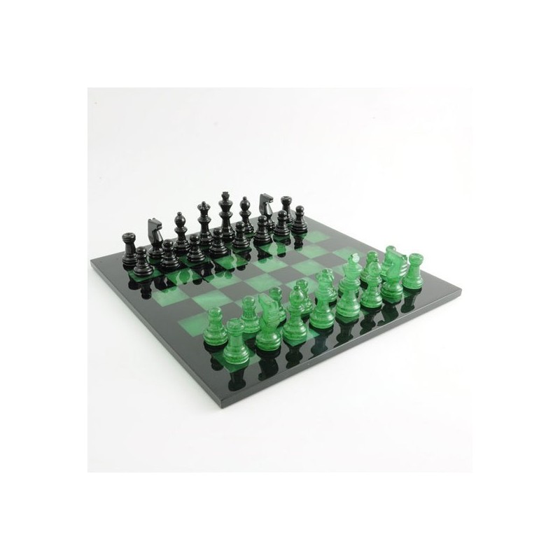 Jeu d'échecs en albâtre vert