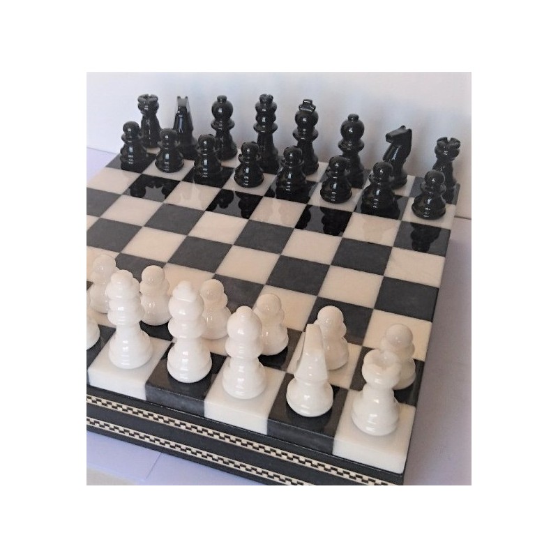 Coffret d'échecs de luxe en albâtre noir et blanc 25cm