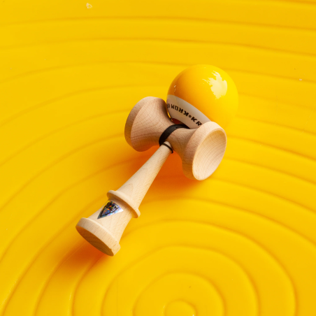 Kendama Krom Pop Lol Yellow