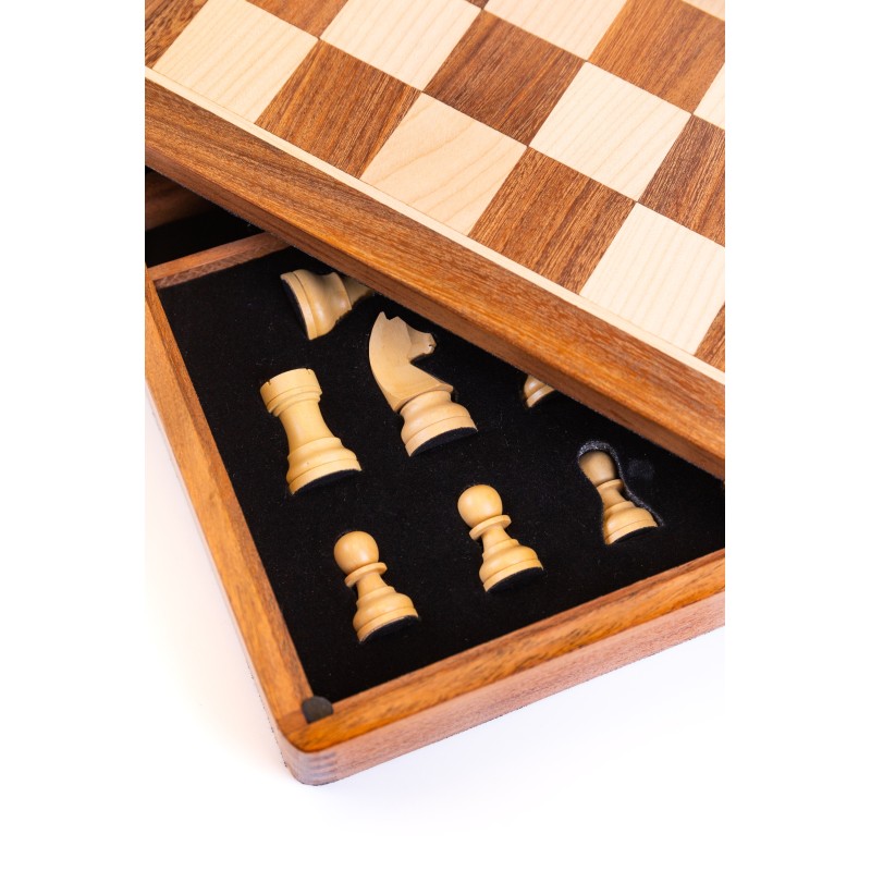 Jeu d'échecs XL en bois noir - Cadeau Saint Valentin - Jeux Faugère